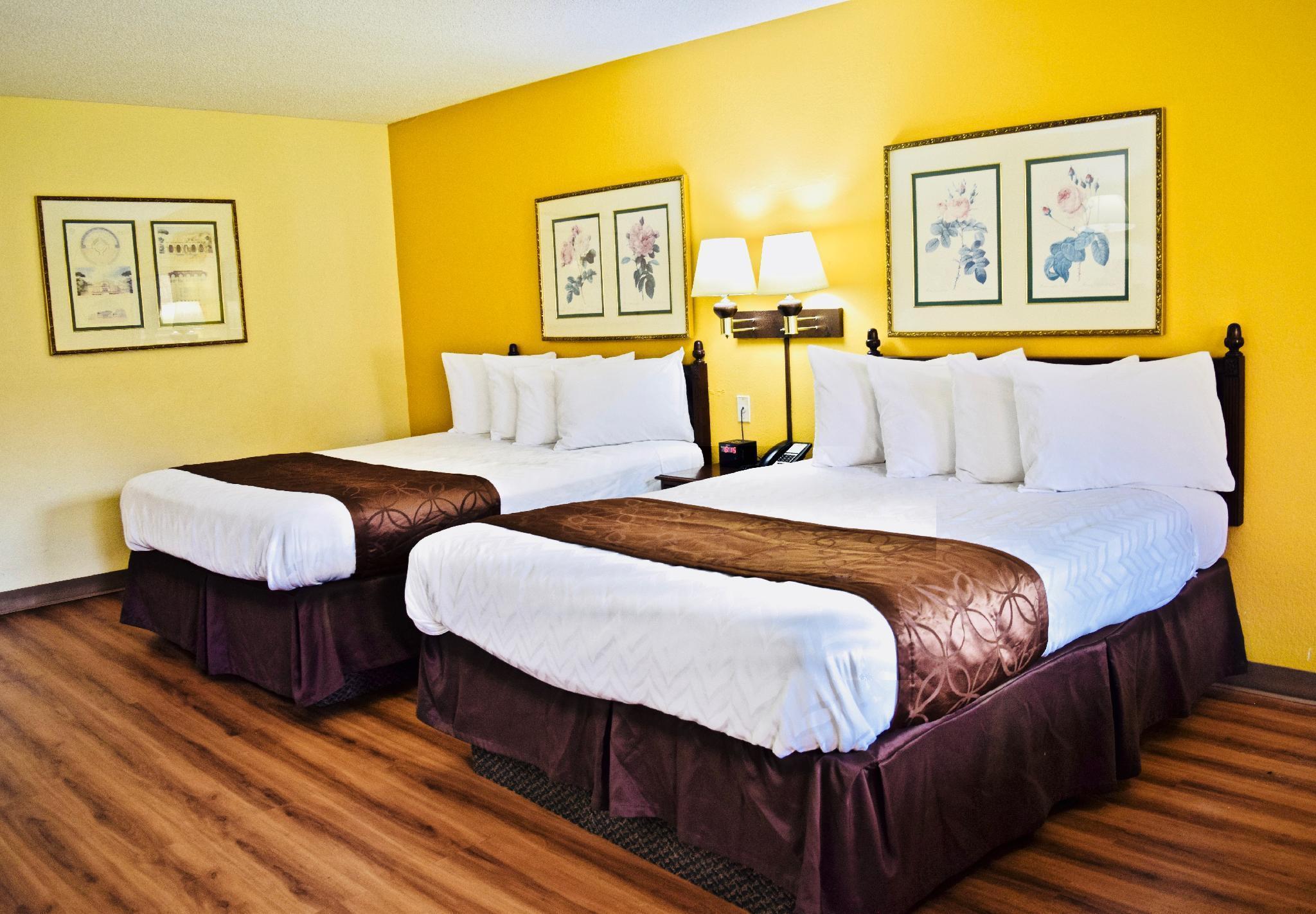Days Inn By Wyndham Burleson Ft. Worth Екстериор снимка